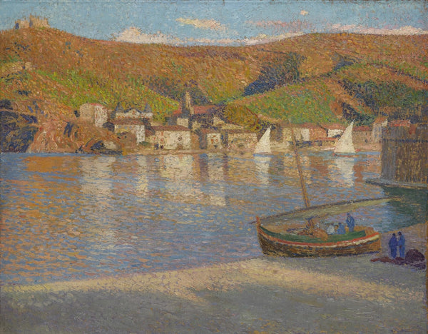 Cinq pécheurs et leur barque échouée sur la grève à Collioure circa 1930