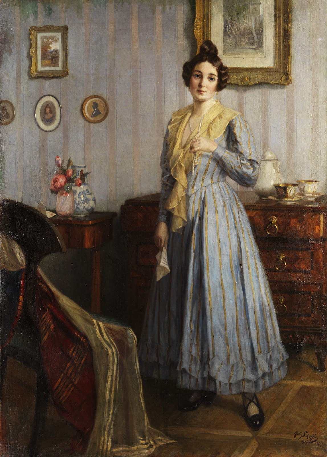 Junge Frau im Biedermeier Interieur 1917