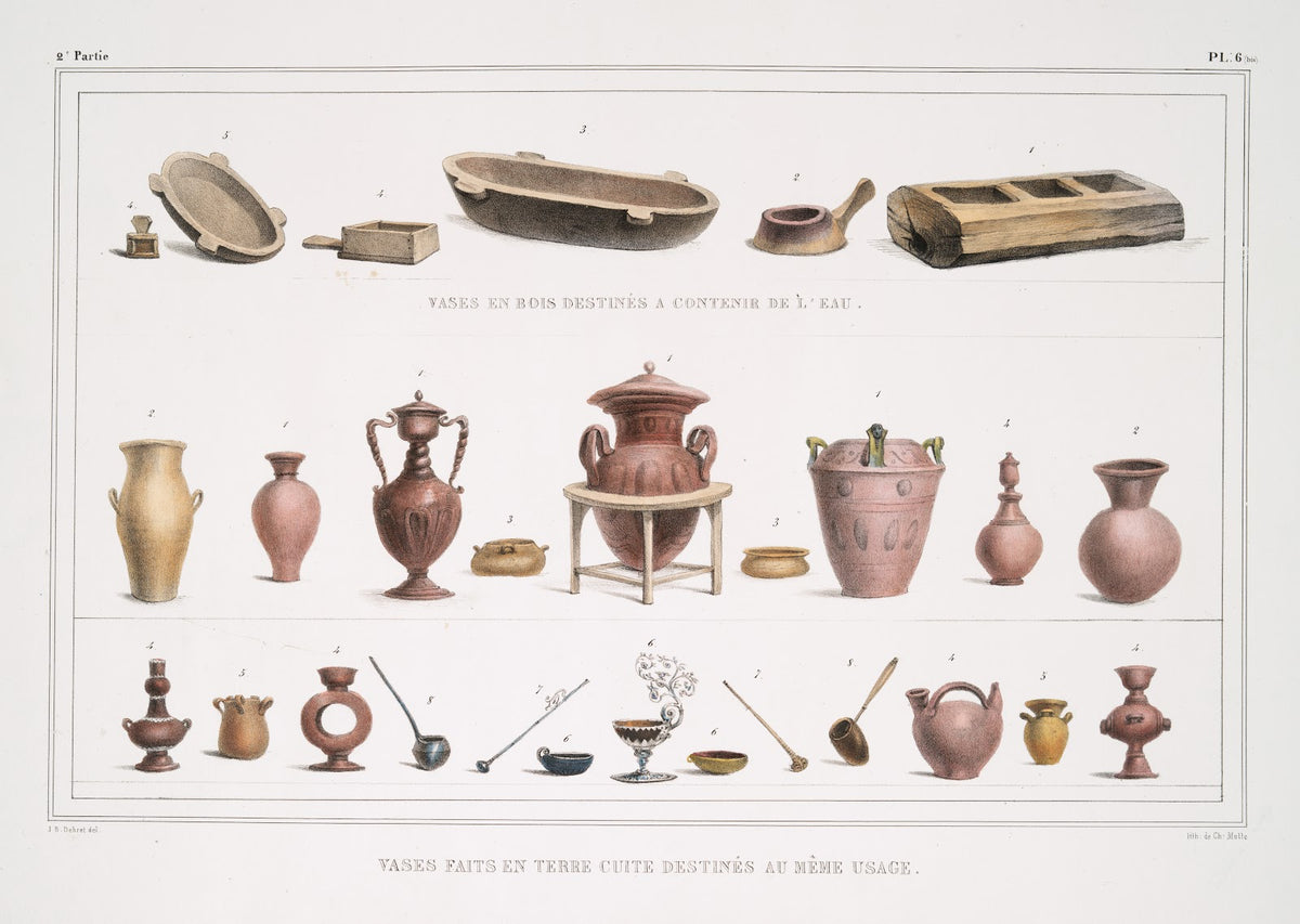 Vases en bois destinés à contenir de leau Vases faits en terre cuite destinés au