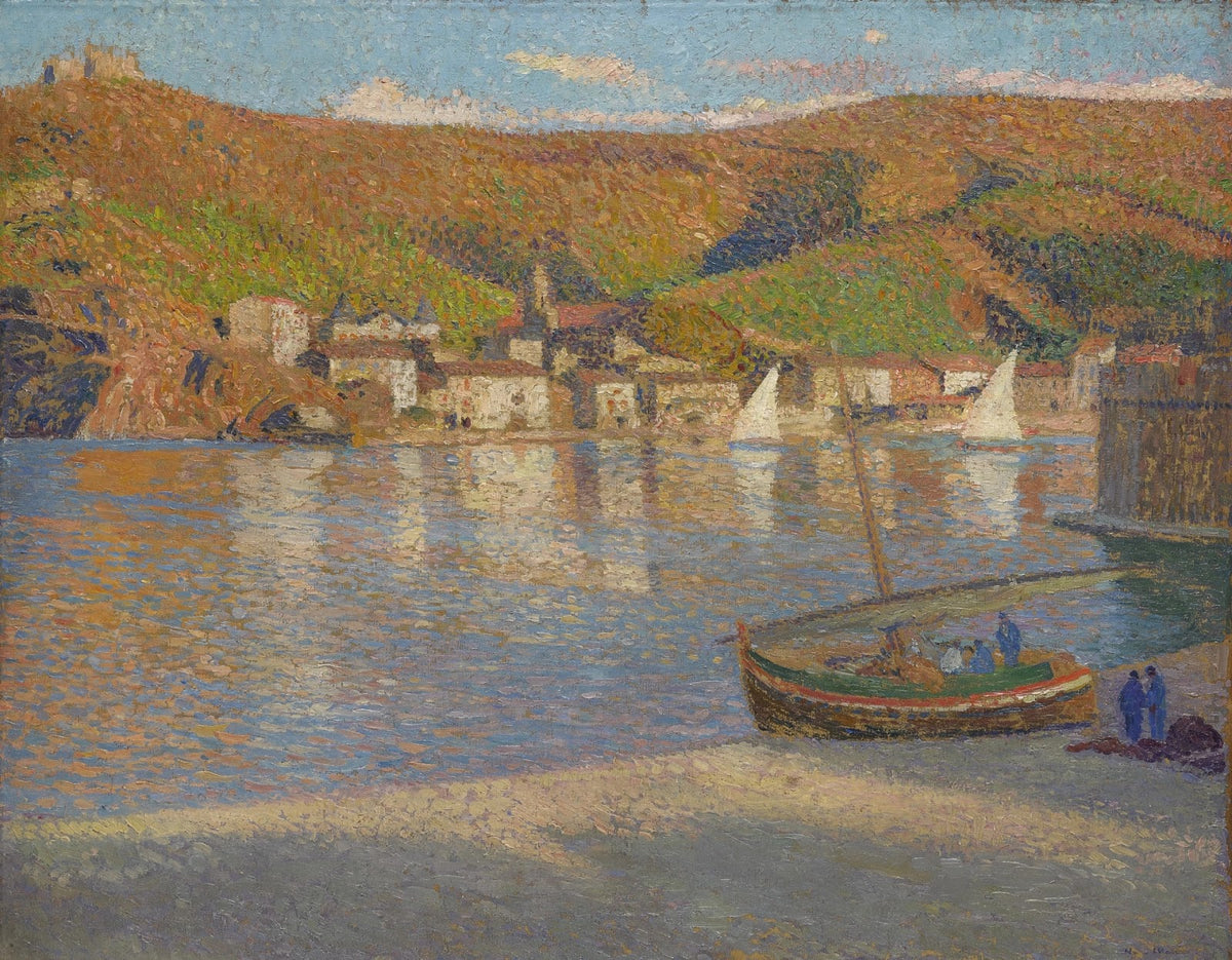 Cinq pécheurs et leur barque échouée sur la grève à Collioure circa 1930