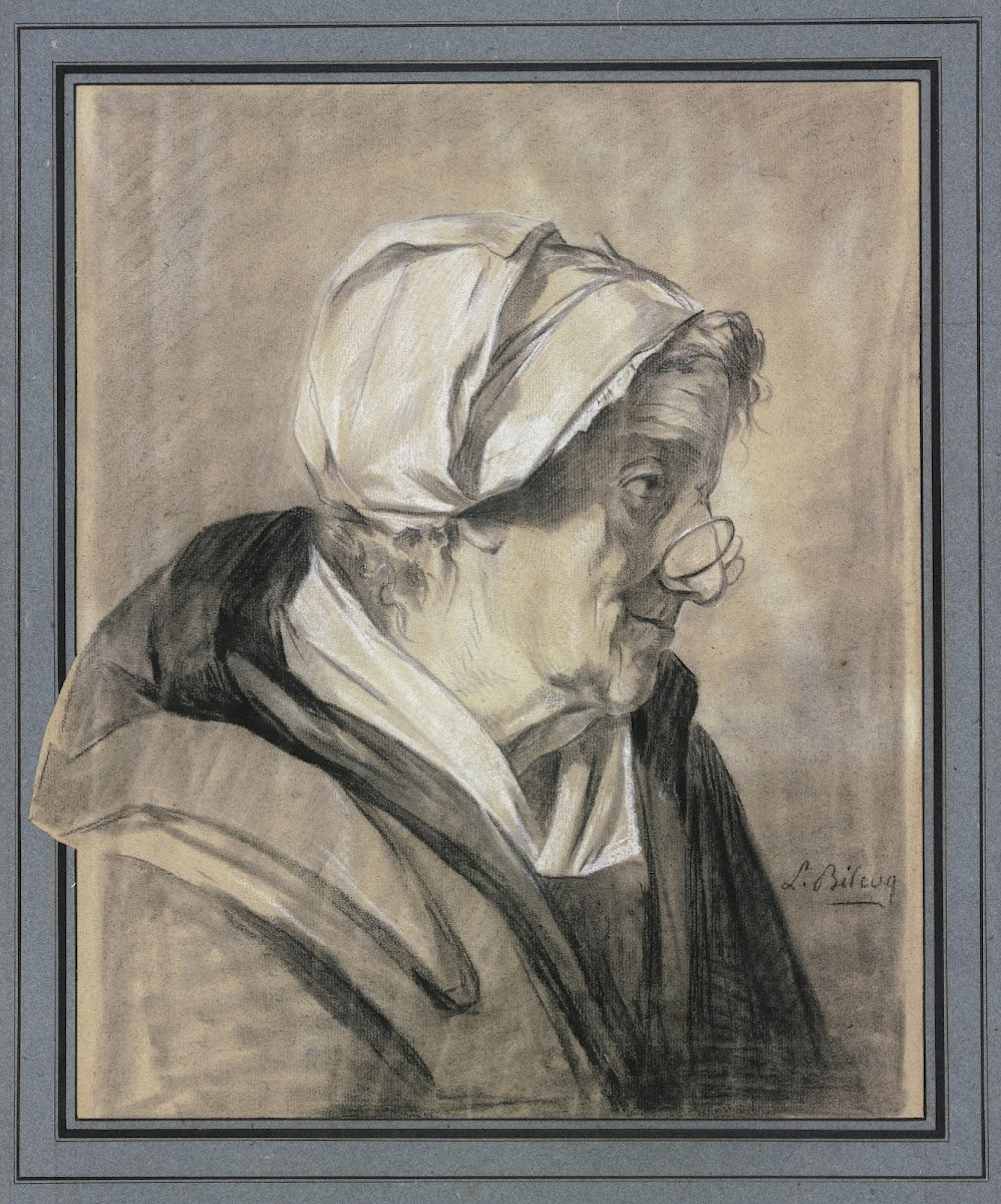Alte Frau im Profil nach rechts schauend