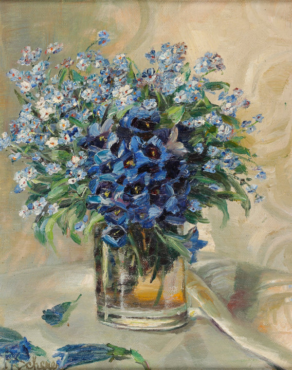 Frühlingsblumen in Glasvase