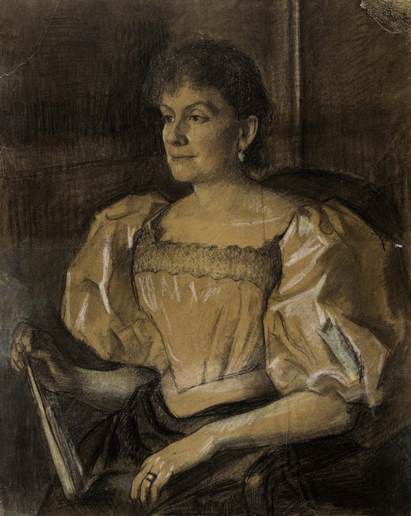 Portrait de femme assise de trois quarts vers la gauche tenant un éventail dans